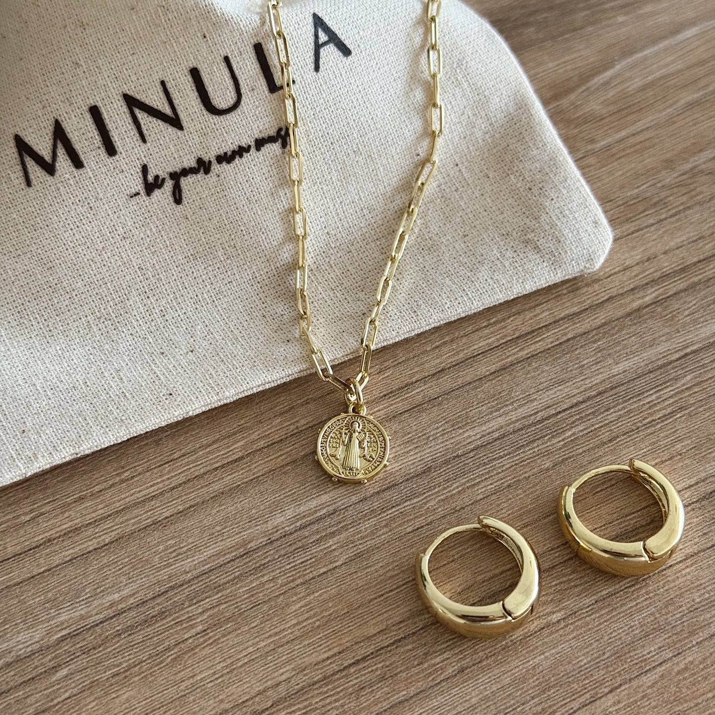 SET COLLAR SAN BENITO + ARGOLLAS ZOE