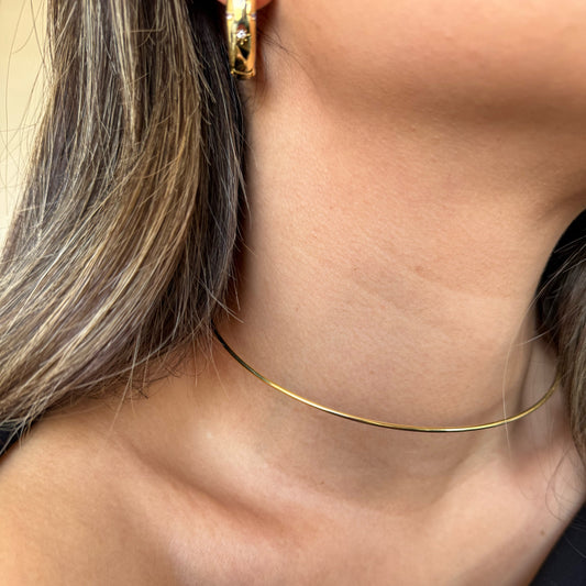 Choker Omega enchapado en oro