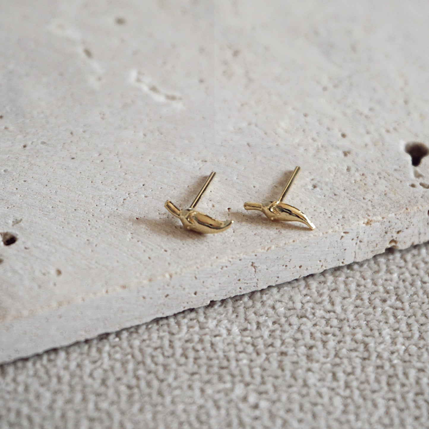 PENDIENTES MINI CHILI ORO