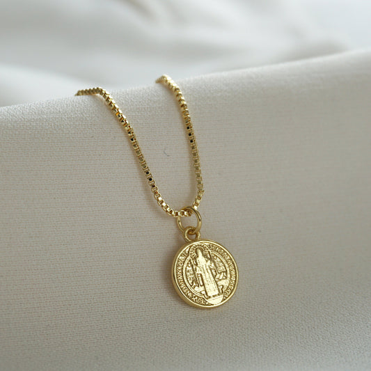 COLLAR SAN BENITO 45CM ORO