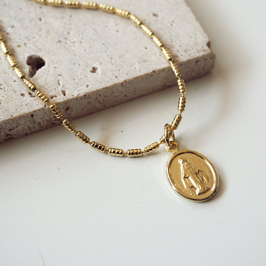 COLLAR VIRGEN MILAGROS ORO 45CM