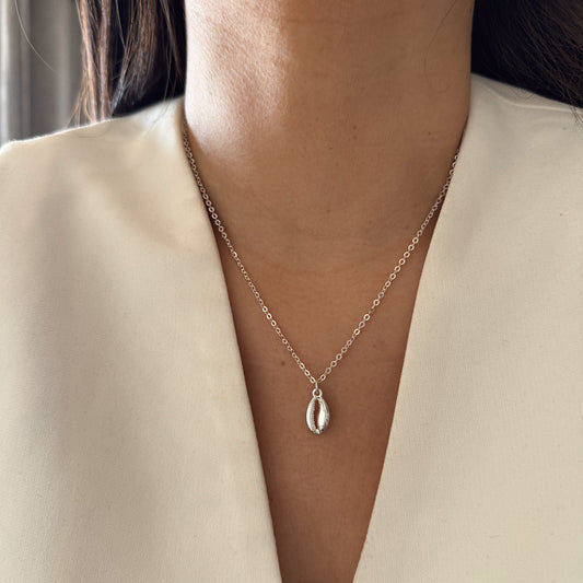 COLLAR CONCHITA 40CM PLATA