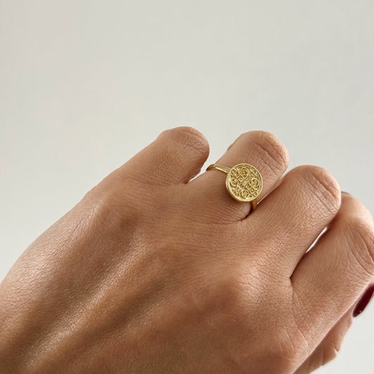 ANILLO SAN BENITO ORO