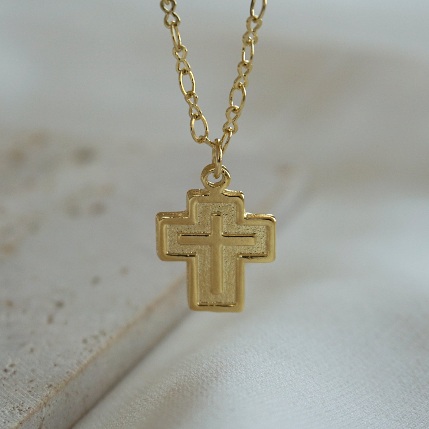 COLLAR CRUZ MEDIANA 45CM ORO