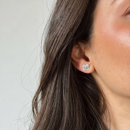 PENDIENTES MINI TRÉBOL PLATA