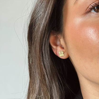 PENDIENTES MINI TRÉBOL ORO