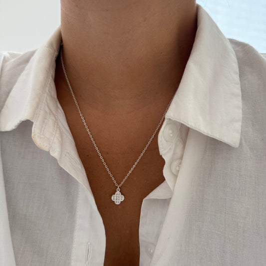 COLLAR TRÉBOL MINI SHINE PLATA