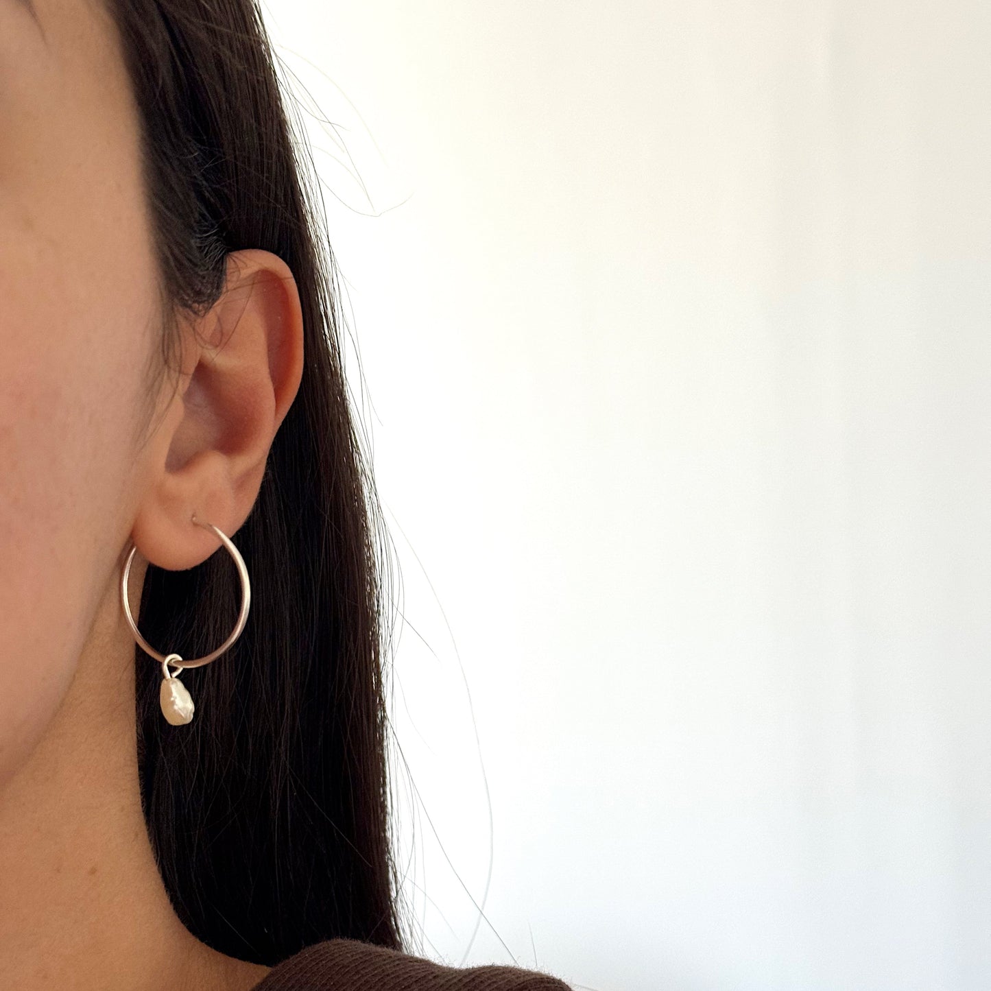 ARGOLLAS GRANDES CON PERLAS PLATA