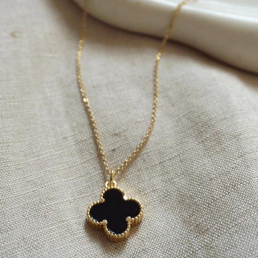 COLLAR CLOVER NEGRO