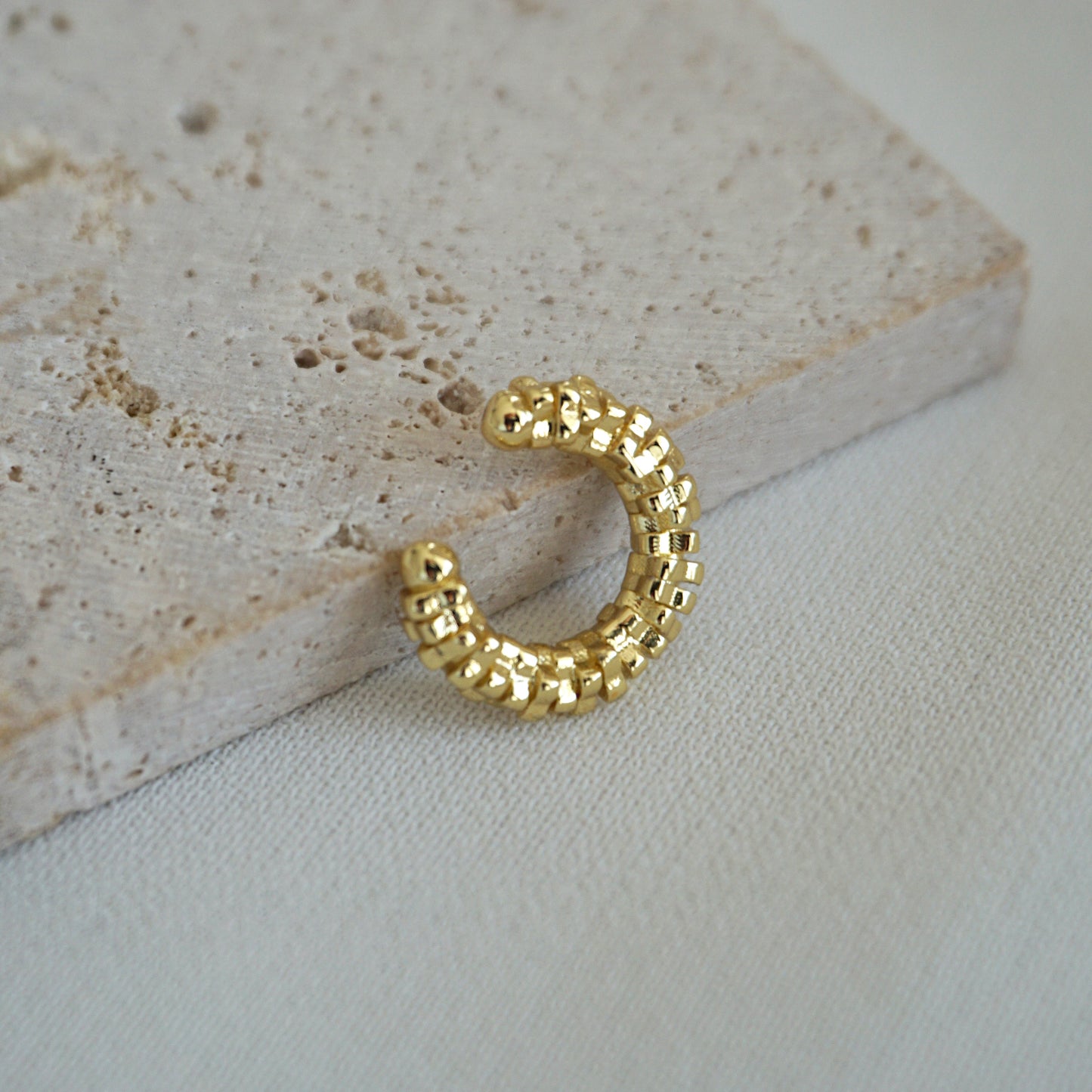EAR CUFF LUMI ORO