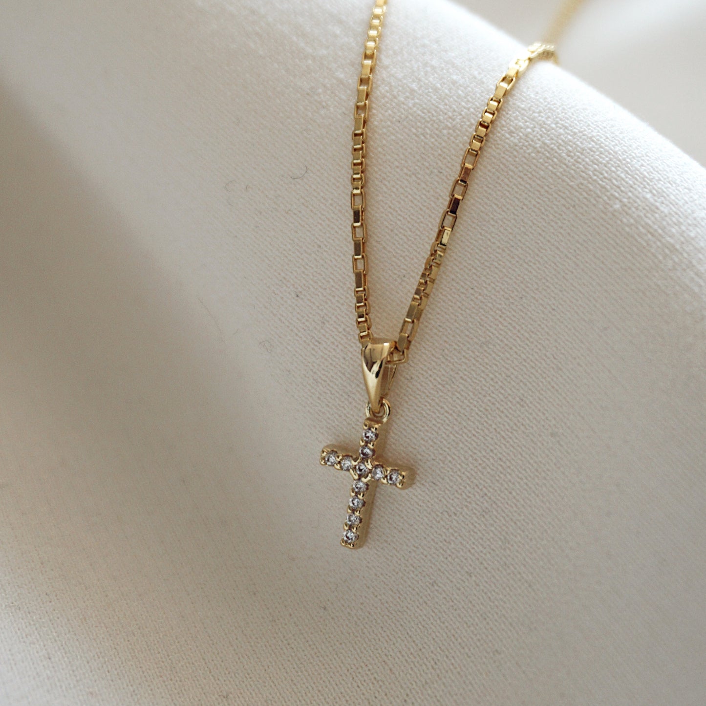 COLLAR CRUZ CIRCÓN ORO 45CM