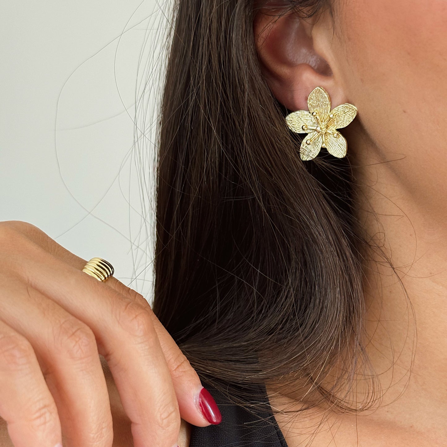 AROS FLORES ORO 30MM