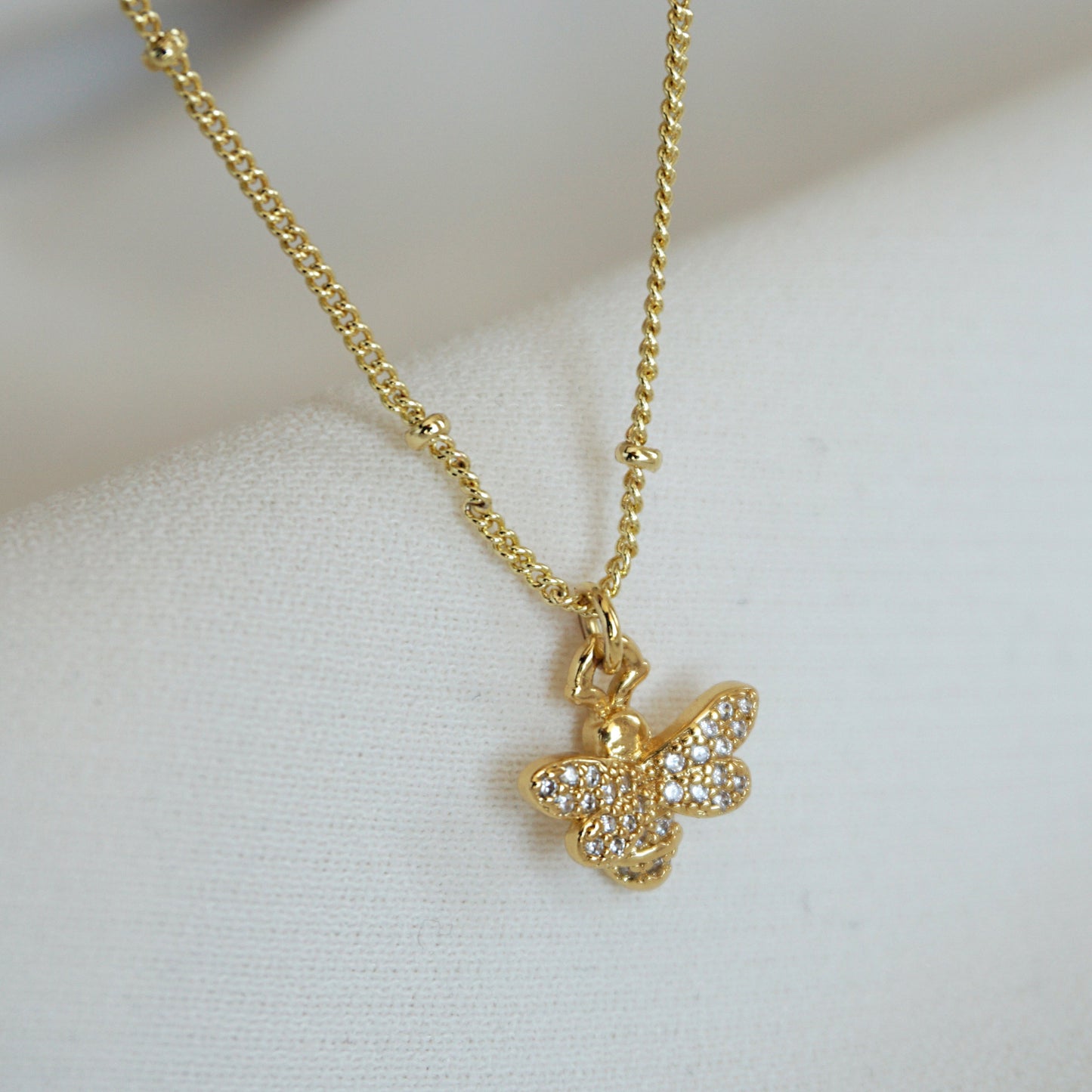 COLLAR ABEJITA 45CM ORO
