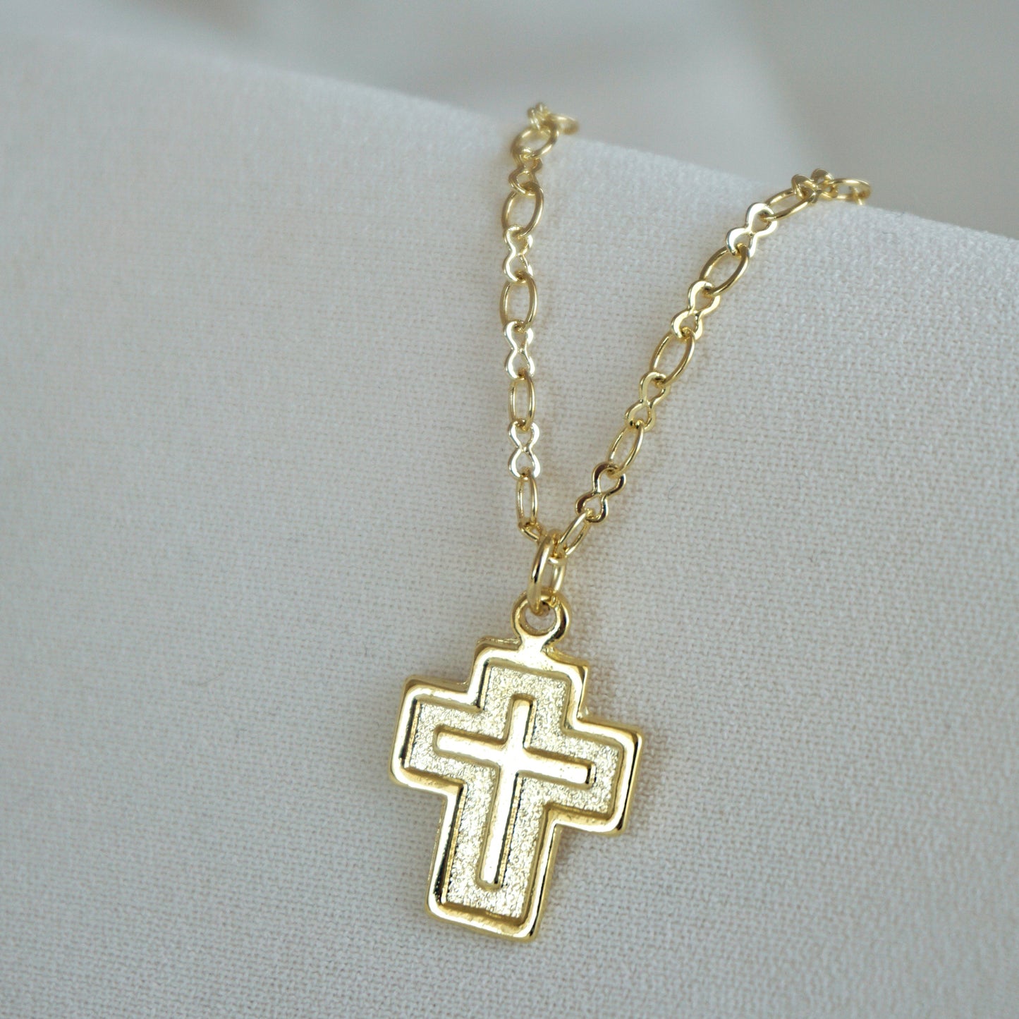COLLAR CRUZ MEDIANA 45CM ORO