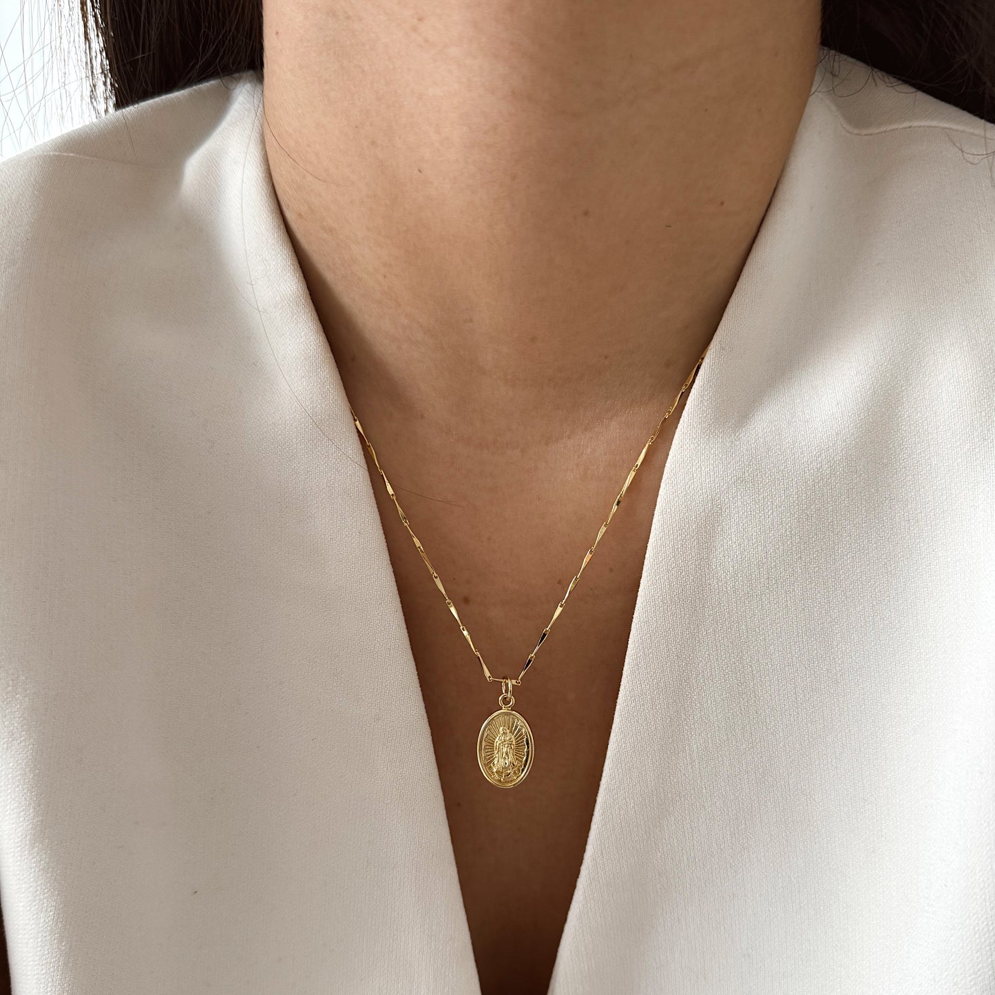 COLLAR VIRGEN MARIA 45CM ORO