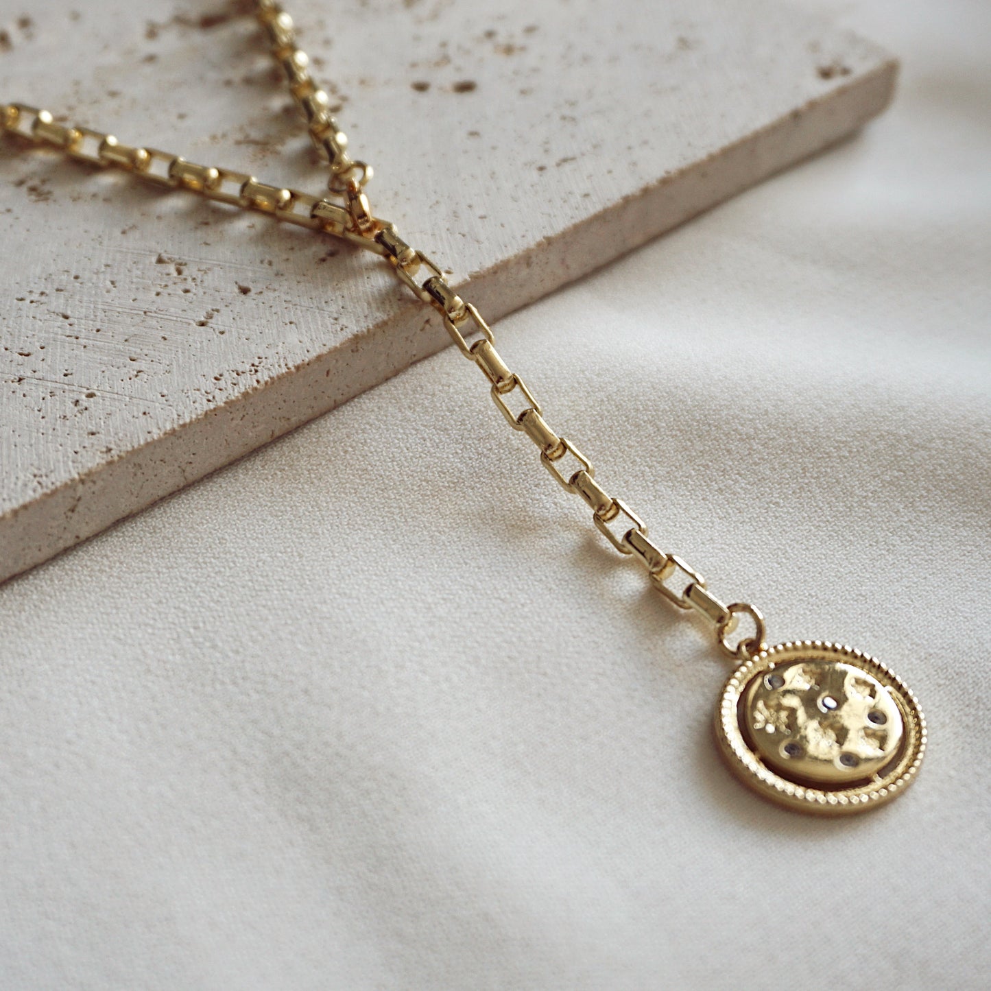 COLLAR TUTEM ORO 50CM