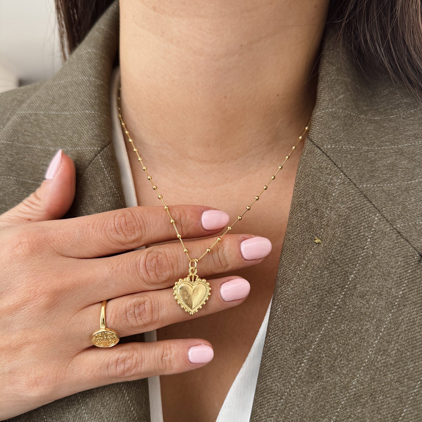 COLLAR AMELIA CORAZÓN ORO