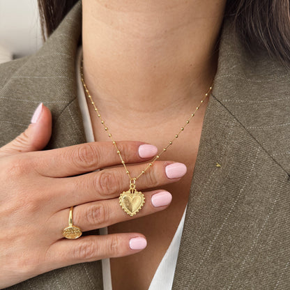 COLLAR AMELIA CORAZÓN ORO
