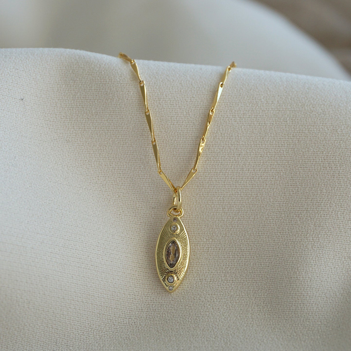 COLLAR AYLA AJUSTABLE 45CM ORO